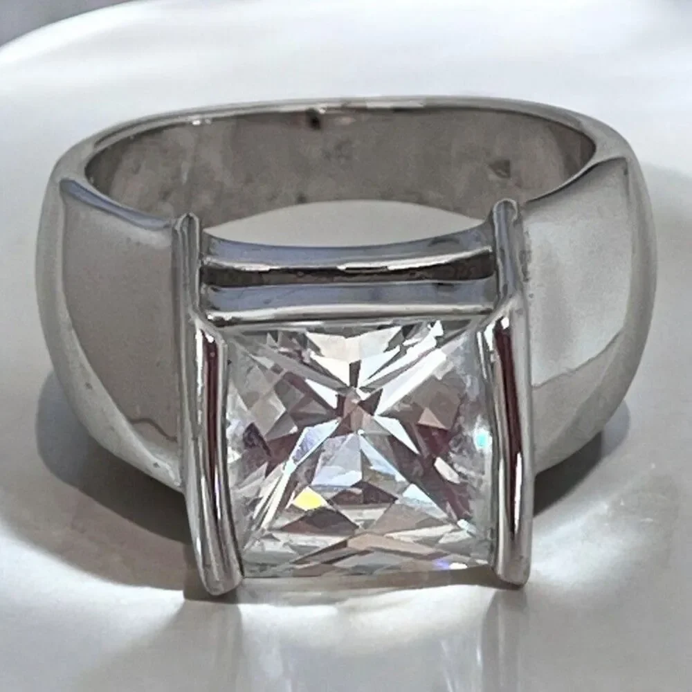 Vintage 1980s Uncas Ring Cubic Zirconia Solitaire Sterling Silver - 10D